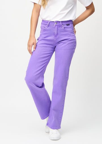 Purple loose jeans, model name Lavenders, which is loose-fitting with plenty of width in the legs, seen from the front.
