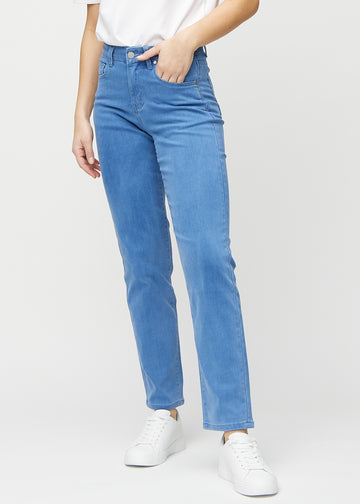 Regular jeans for women in blue, color Geraniums. Front view on a model, showing the classic straight-leg fit.