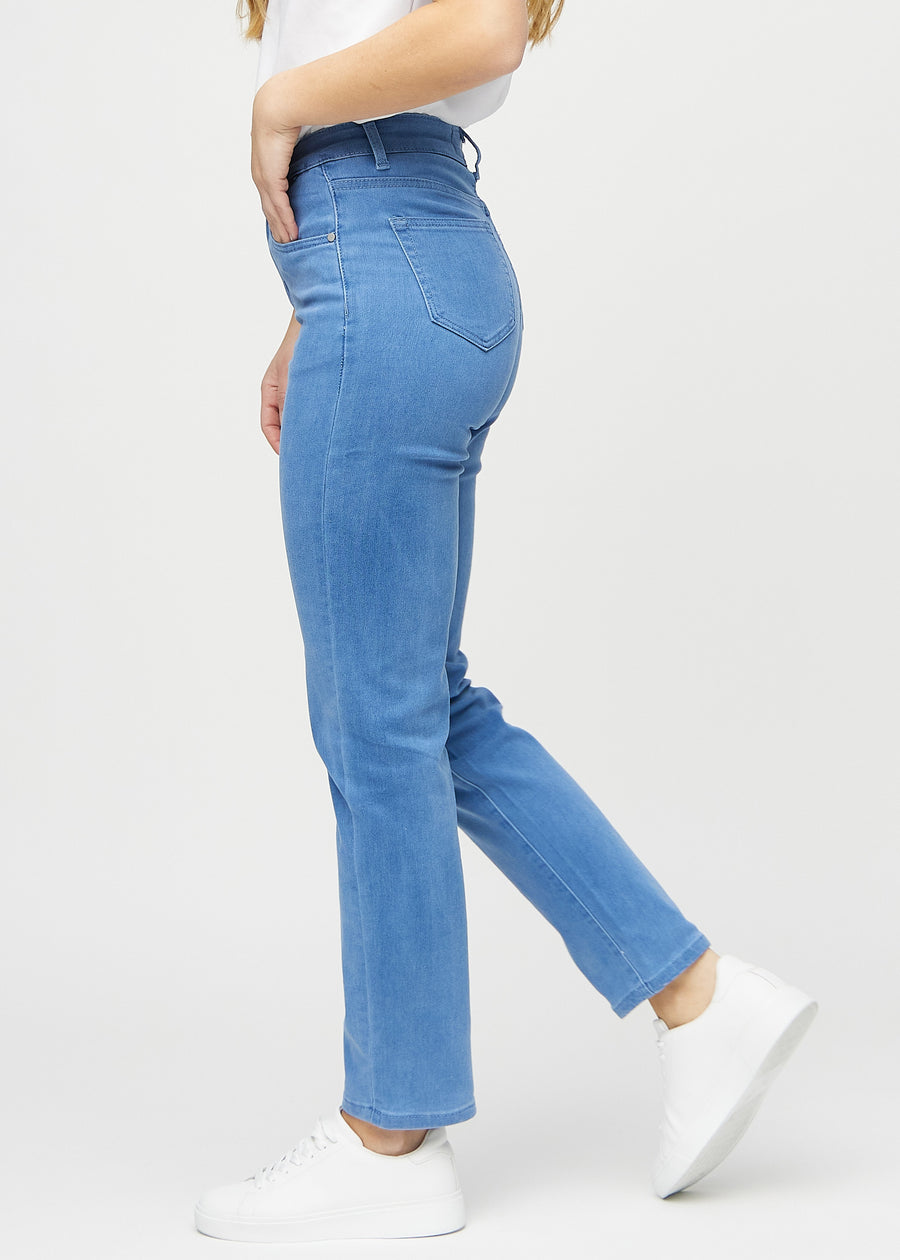Regular jeans for women in blue, color Geraniums. Side view on a model.