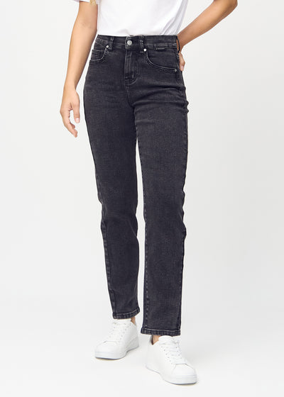 Dark grey denim regular jeans, model name Shadows, with a straight leg, seen from the front.