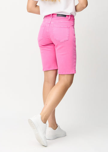 Light pink regular middle shorts seen from the back, so the full product can be seen.