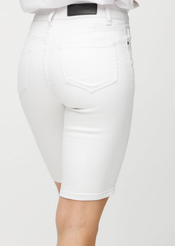 White skinny middle shorts seen from the back close up to show details.
