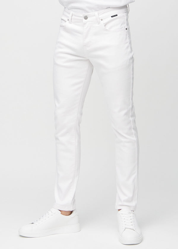 White slim jeans, model name Marguerites, fitted closely along the legs, front view.