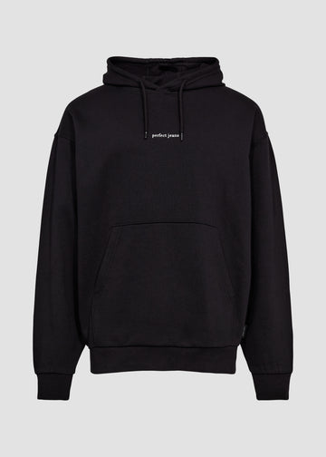 Sort unisex hoodie fra Perfect Jeans, med hvidt logo midt på brystet, set forfra.